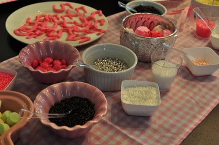 cupcake decorating supplies.