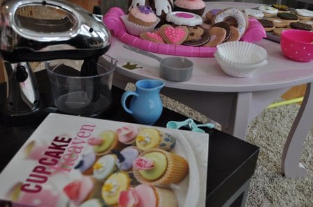 cupcake baking cookbooks.