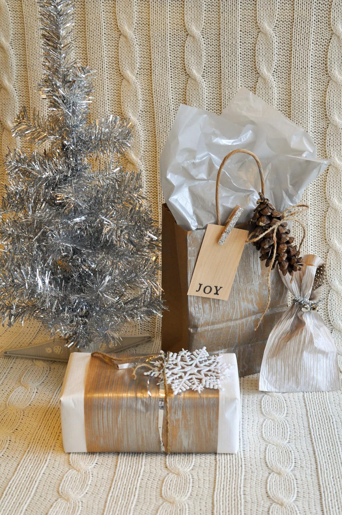 DIY wood grain wrapping paper craft.