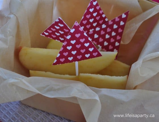 beach picnic lunch