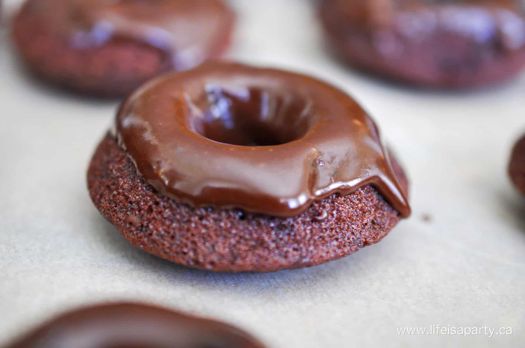 Mini brownie donuts.