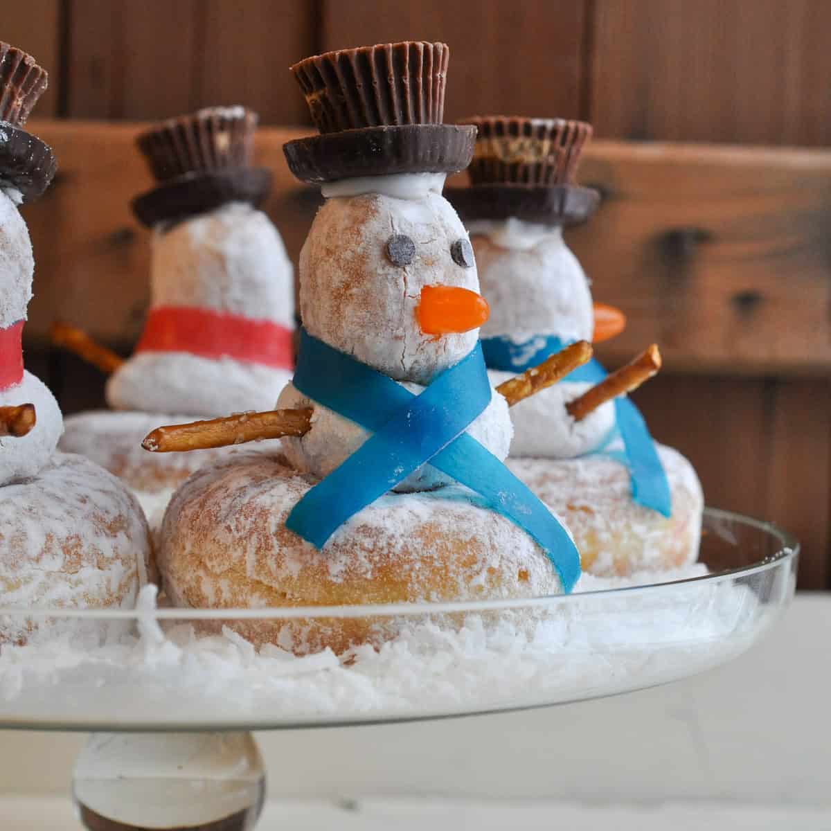 Snowman donuts.