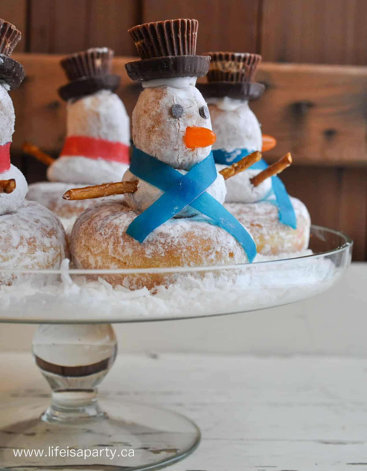 How to make easy snowman donuts.