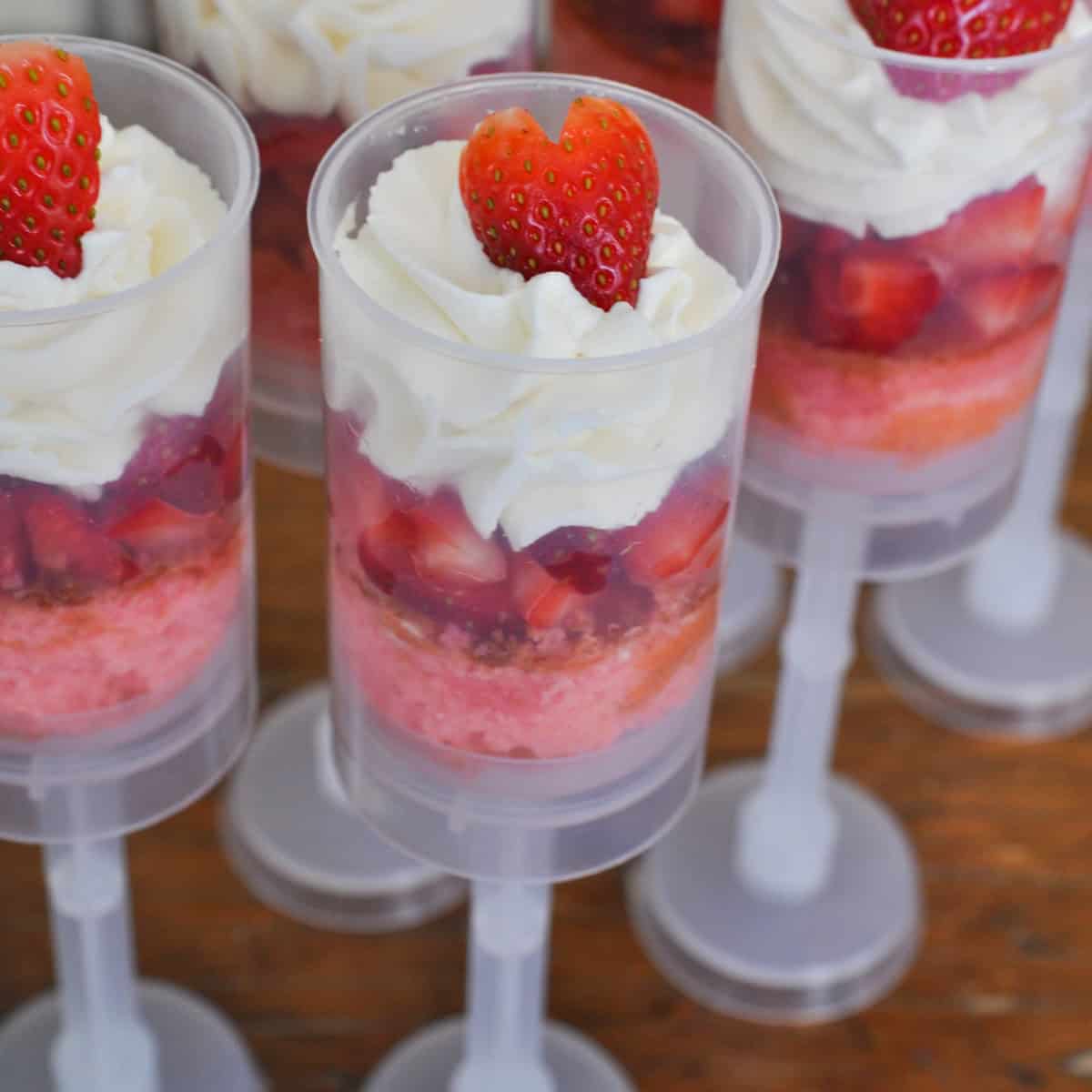 Easy strawberry shortcake push pops.