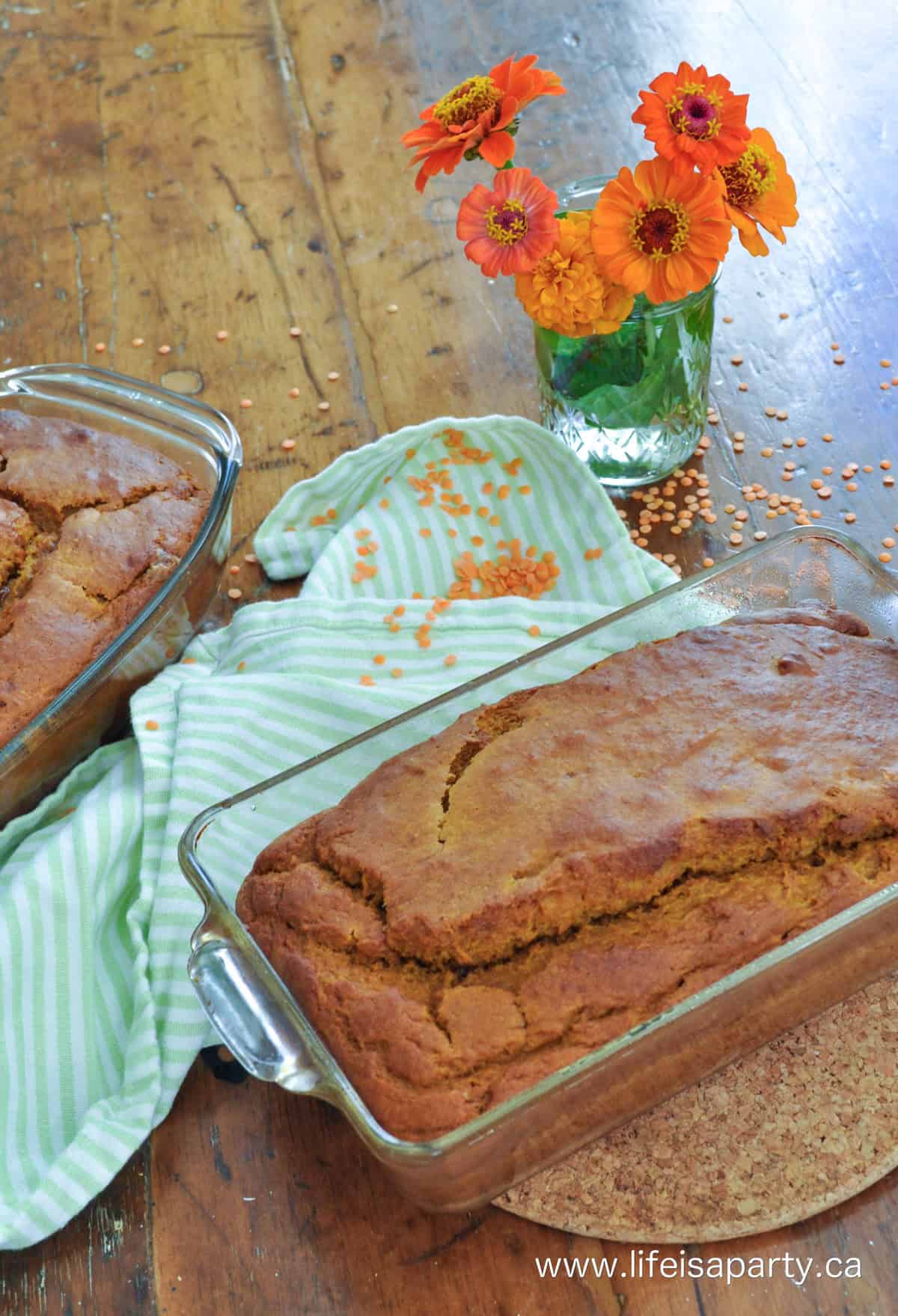 Pumpkin loaf with ginger and walnuts.