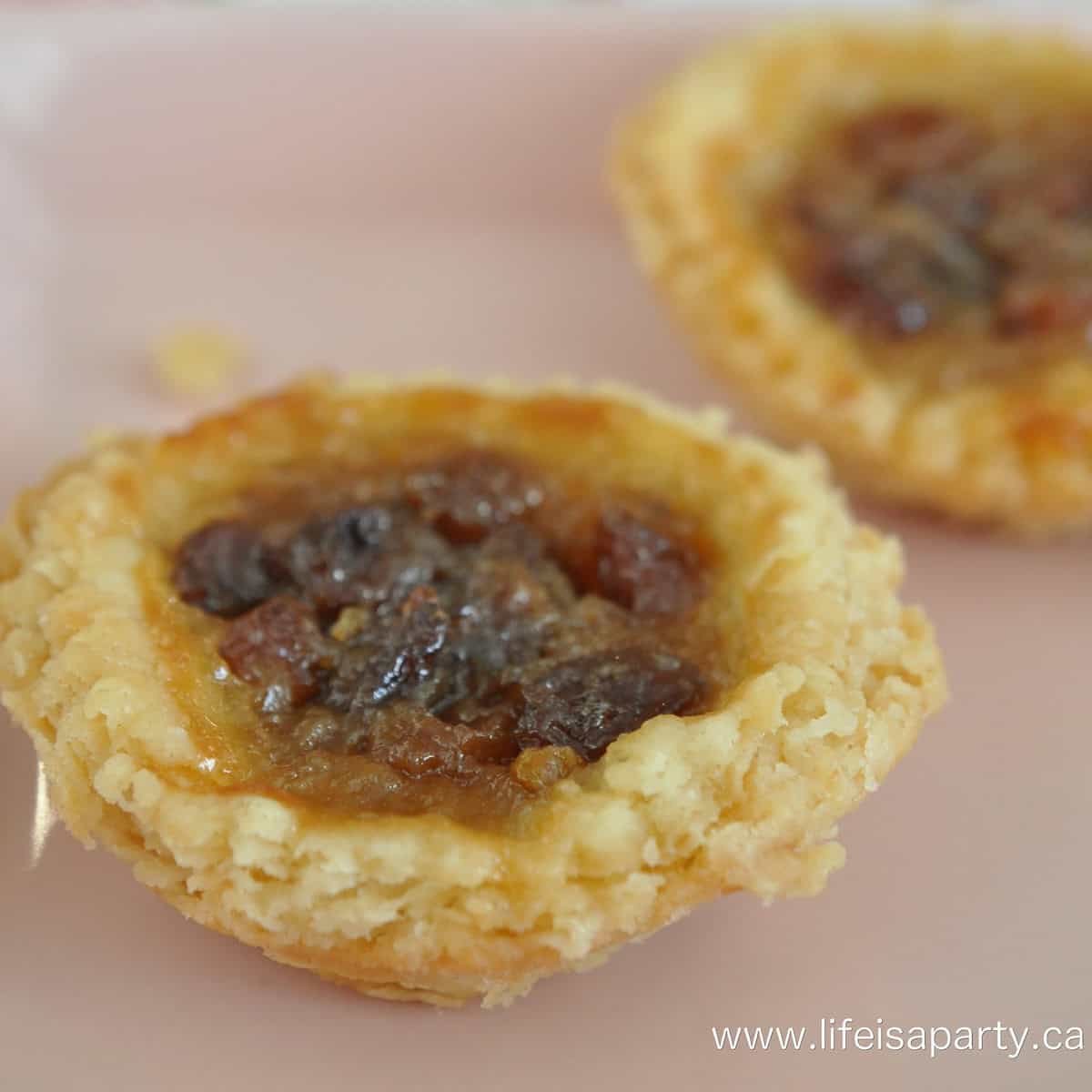 Butter tarts with raisins recipe.