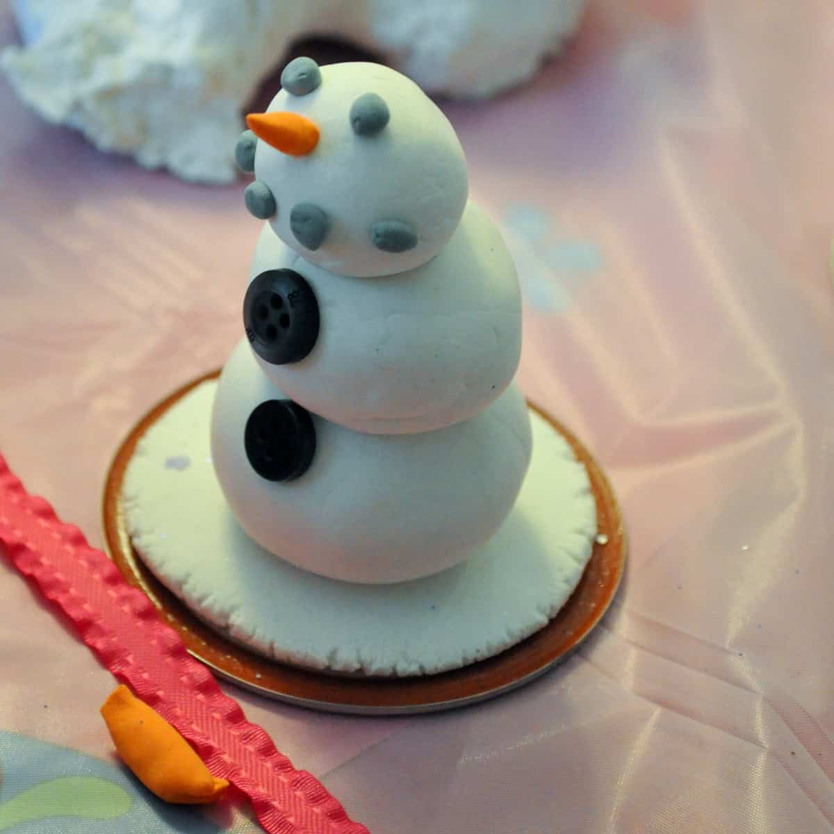 Frozen themed party activity and game ideas.