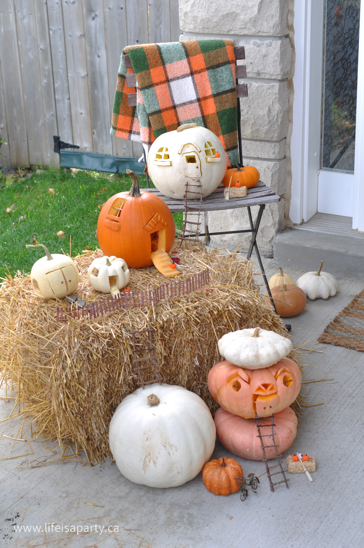 Pumpkin Jack-o-lantern fairy house.