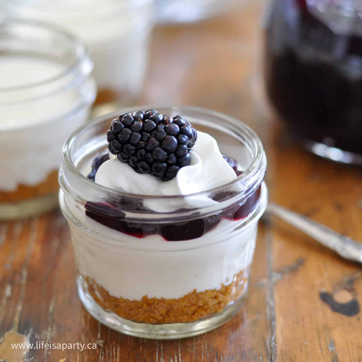 Mini no bake cheesecake with blackberries.