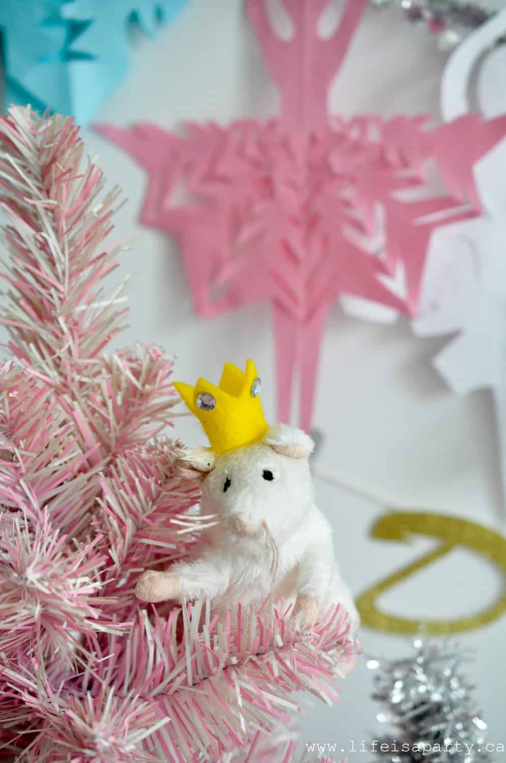 Nutcracker themed party decorations mouse king.