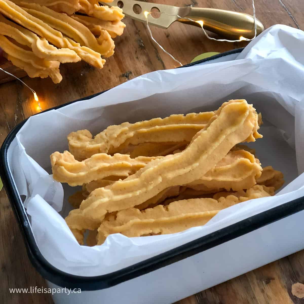 How to make Guyanese cheese straws.