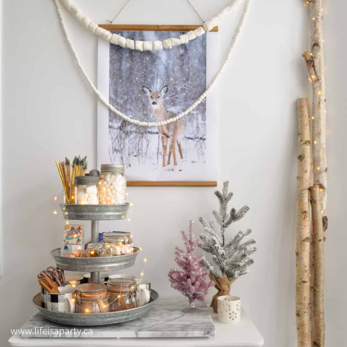 Scandi influenced Christmas decor ideas.