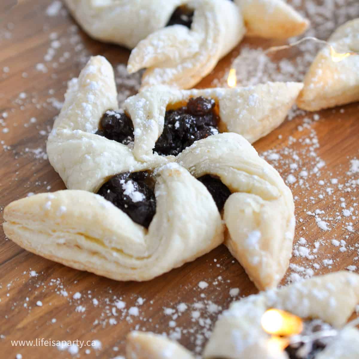 Mincemeat pinwheels with puff pastry.