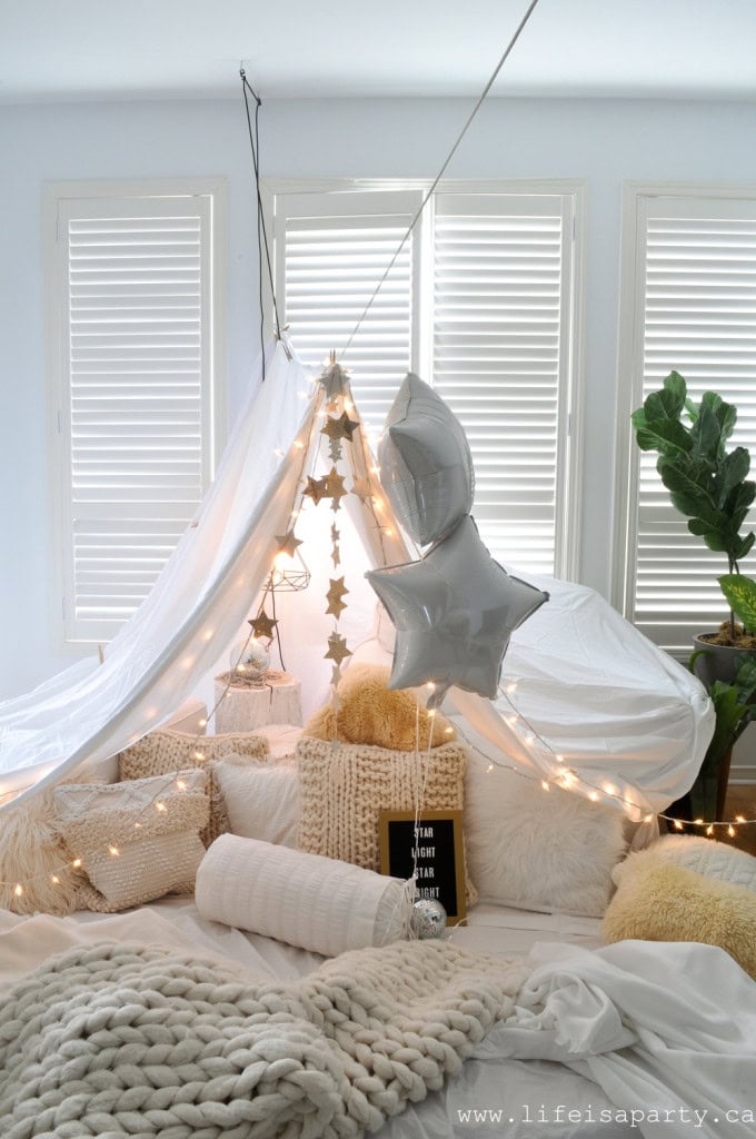 How To Build The Ultimate Pillow Fort - Life is a Party