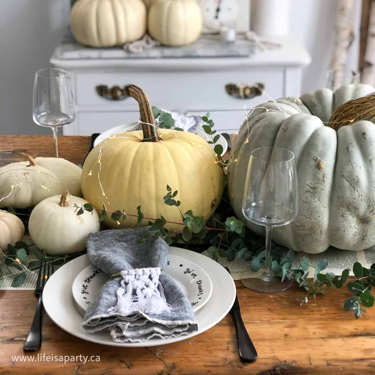 Black and white farmhouse style thanksgiving table.