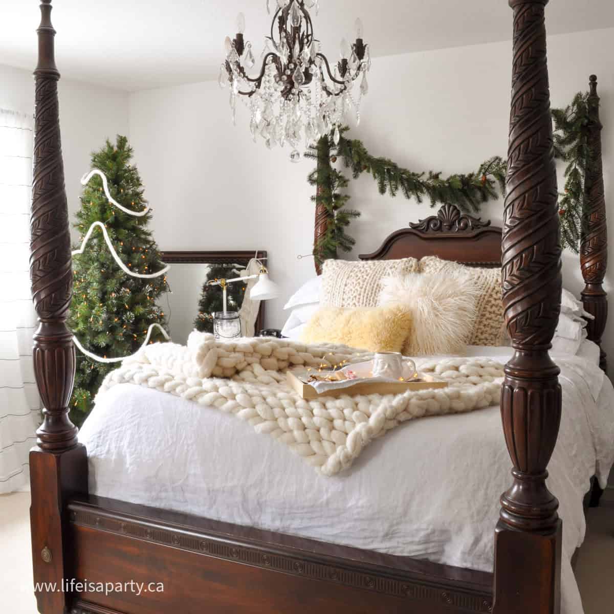 Christmas bedroom decor ideas.