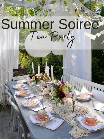 Summer Soiree Evening Tea Party: the perfect summer soiree evening with boho decor, fresh flower crowns, a tea party menu and tea cocktails.