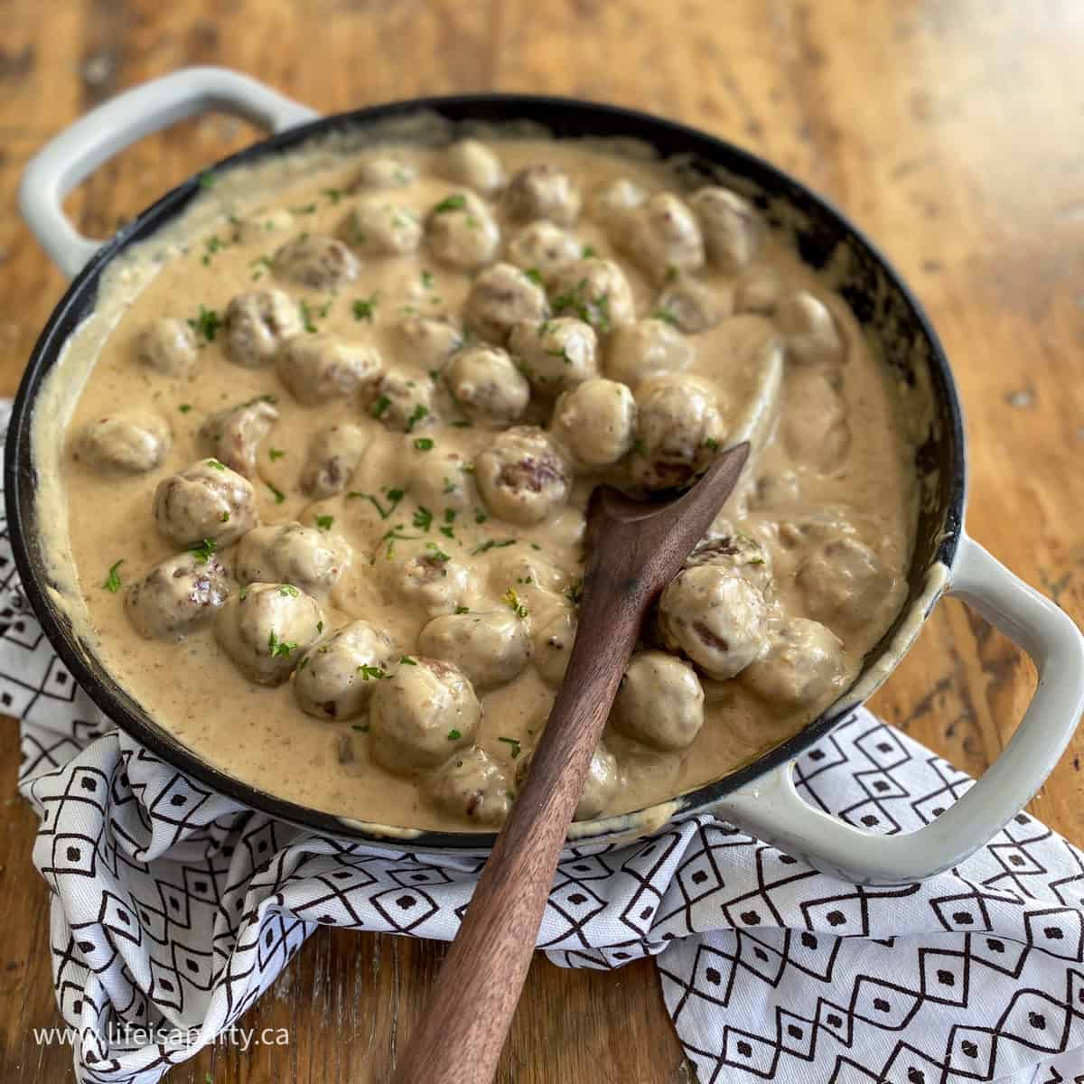 recipe for Swedish meatball sauce