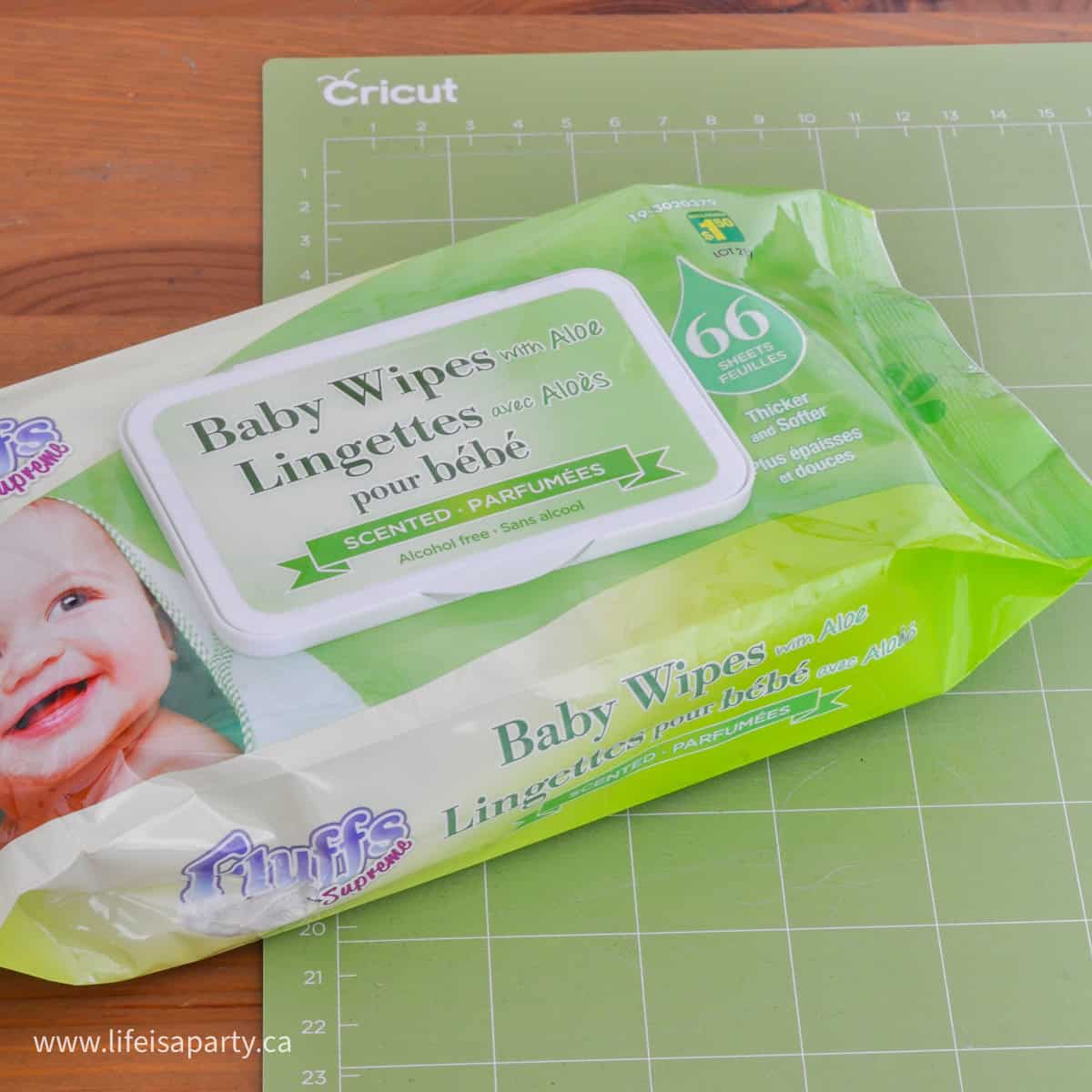 how to clean a Cricut mat with baby wipes