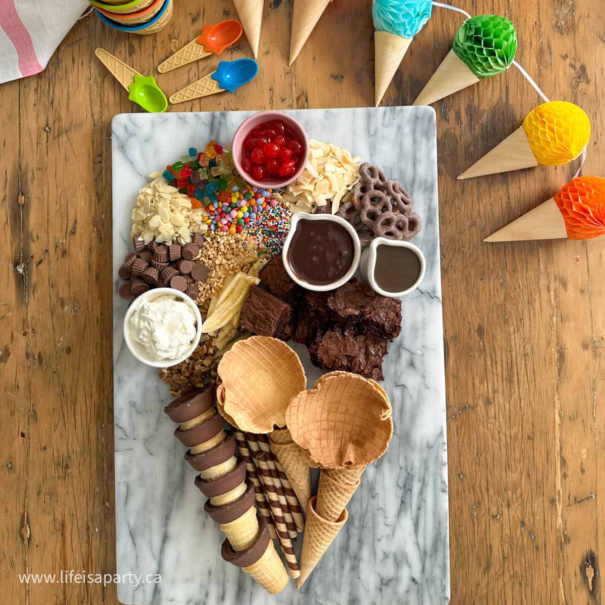 ice cream charcuterie dessert board